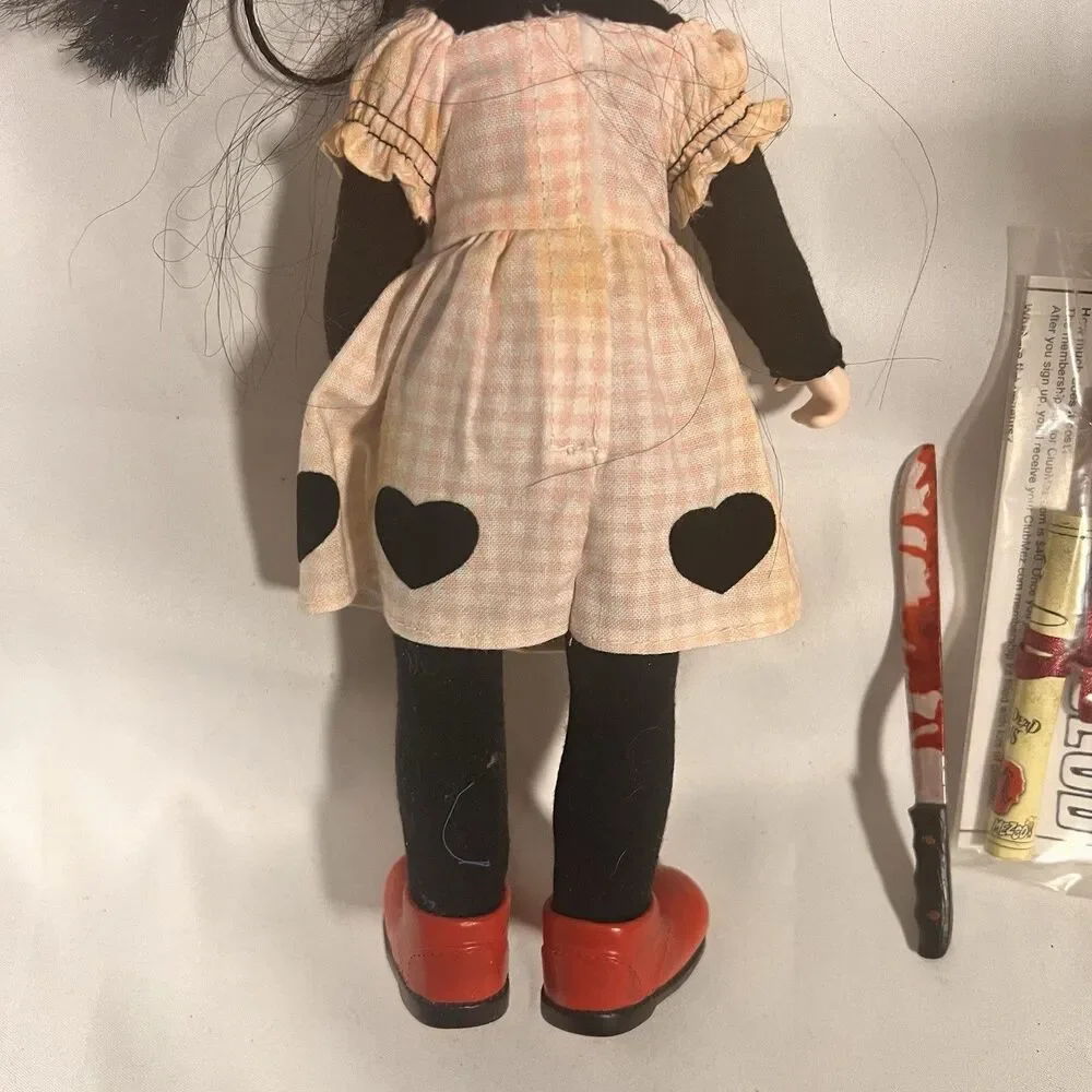 Living Dead Dolls Series 12 Cuddles Open Complete